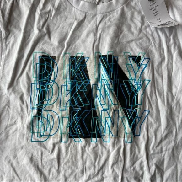 DKNY medium t shirt - Picture 3 of 3